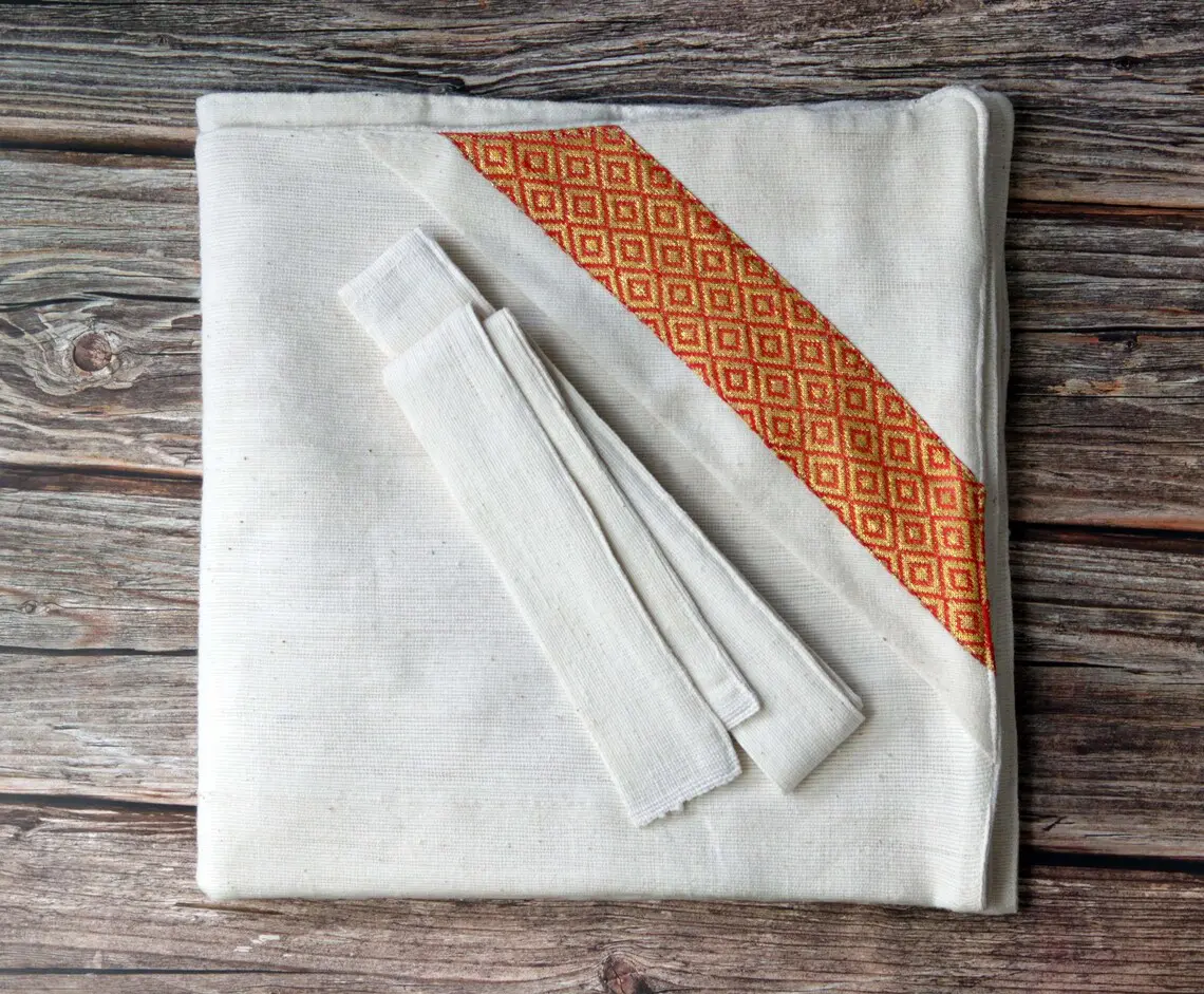 Fasilides(ፋሲለደስ) Hooded Baby Gabi Blanket with Tilet(ጥለት)