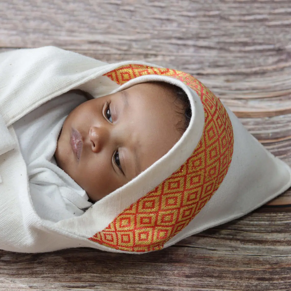 Fasilides(ፋሲለደስ) Hooded Baby Gabi Blanket with Tilet(ጥለት) - Image 5